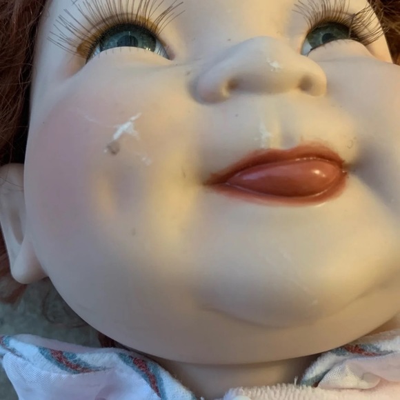 Duck House Heirlooms Porcelain Doll - Picture 8 of 8